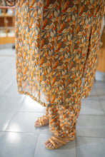 Autumn Vibe – Plus Size Lawn Suit in Leaf Print (2PC) PSW-9499