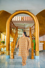 Autumn Vibe – Plus Size Lawn Suit in Leaf Print (2PC) PSW-9499