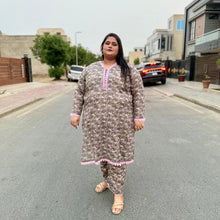 Blush Bloom – Plus Size Stitched Suit with Pink Lace (2PC) PSW-9494