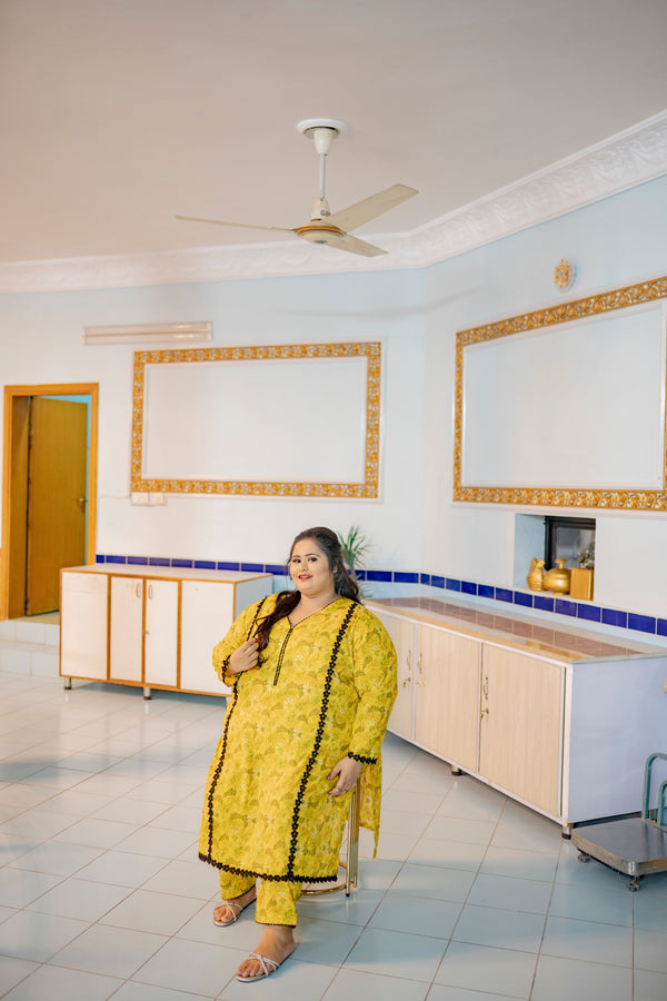 Golden Bloom – Plus Size Lawn Suit (2PC) PSW-9493