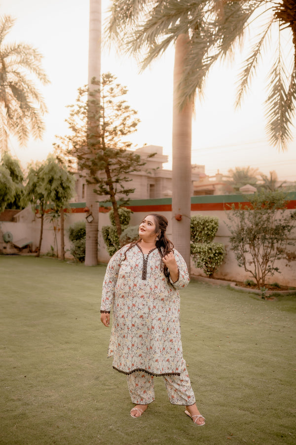 Mint Petal – Plus Size Stitched Floral Suit with Black Lace (2PC) PSW-9496