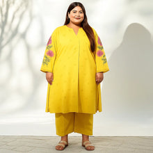 Sunshine Bloom – Plus Size 3PC Floral Stitched Suit (2XL–5XL)  – PSW-9868